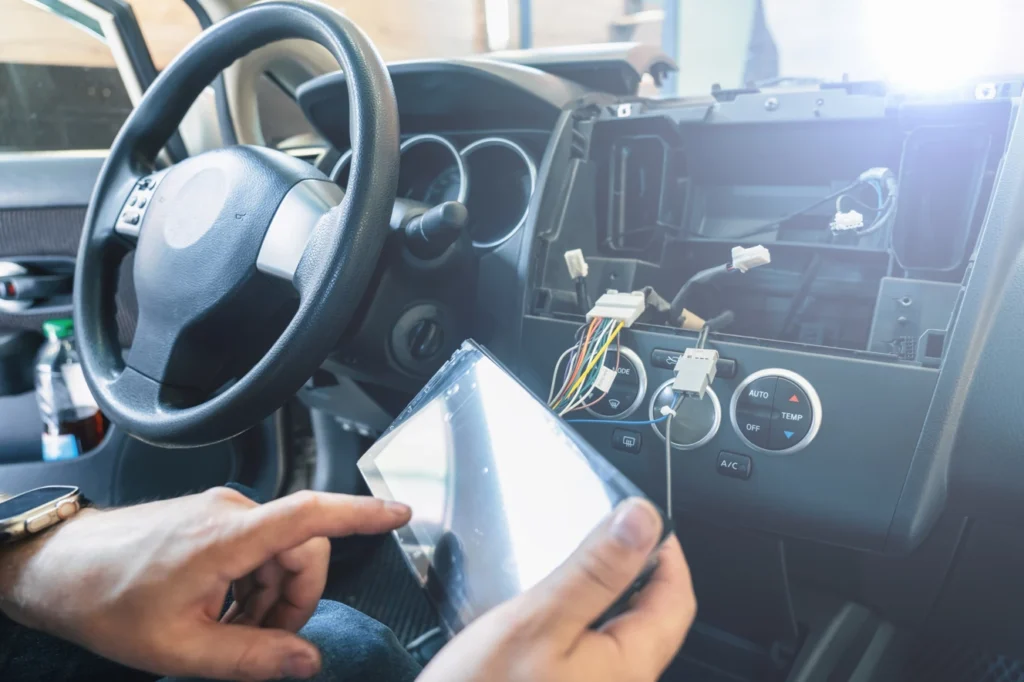 1693400047782-car-stereo-installation